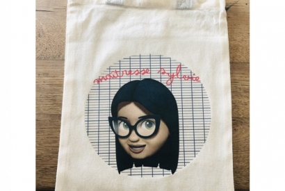 Le Tote Bag : Cadeau Populaire pour la fin d'année scolaire !